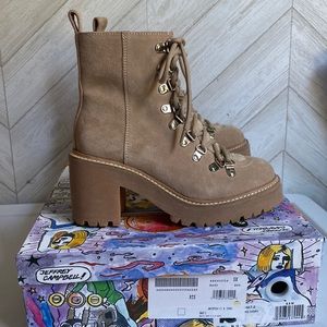 Jeffrey Campbell Tan Lace-Up Platform Boots